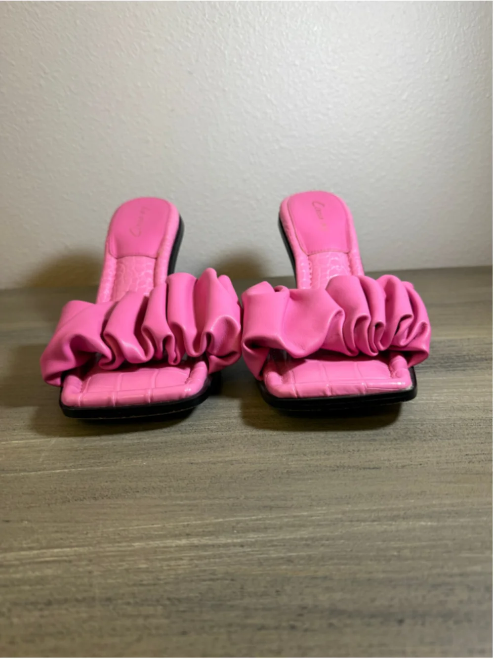 hot pink Circus NY by Sam Edelman Slade sandals ruched upper square toe sz 9